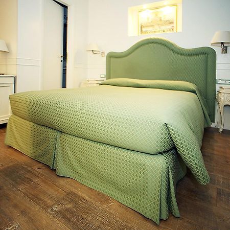 Residenza Ponte Sant'Angelo Hotel Rome Bagian luar foto