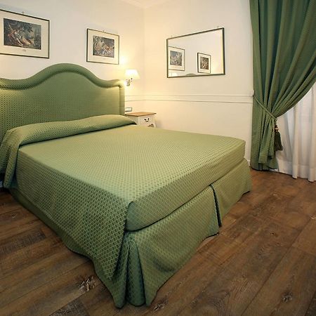 Residenza Ponte Sant'Angelo Hotel Rome Bagian luar foto