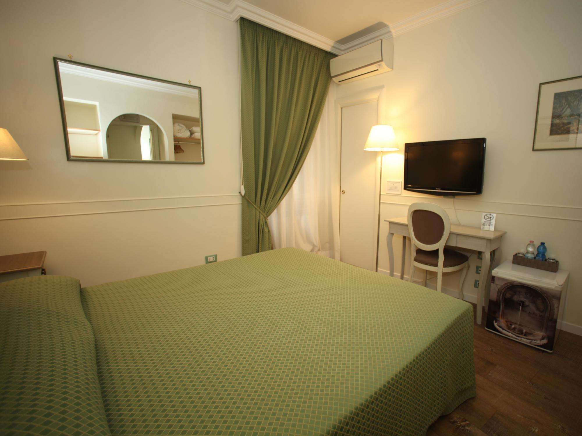 Residenza Ponte Sant'Angelo Hotel Rome Bagian luar foto