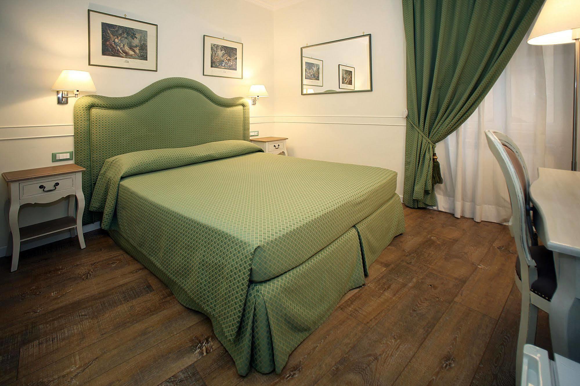 Residenza Ponte Sant'Angelo Hotel Rome Bagian luar foto