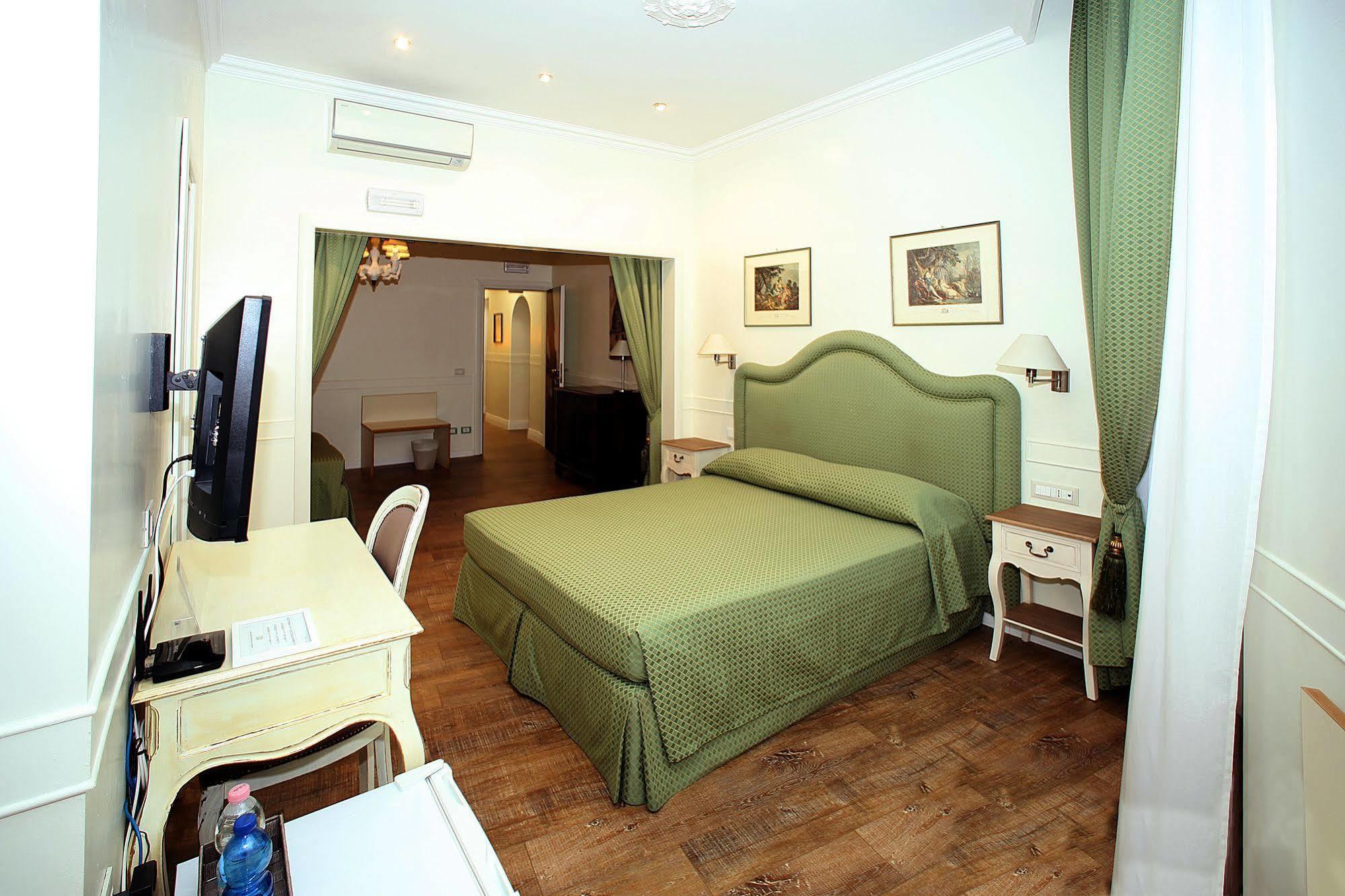 Residenza Ponte Sant'Angelo Hotel Rome Bagian luar foto